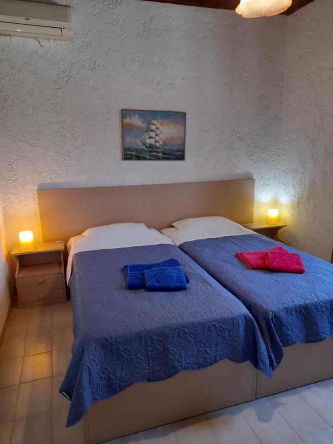 Coral Villas Kómboi 외부 사진