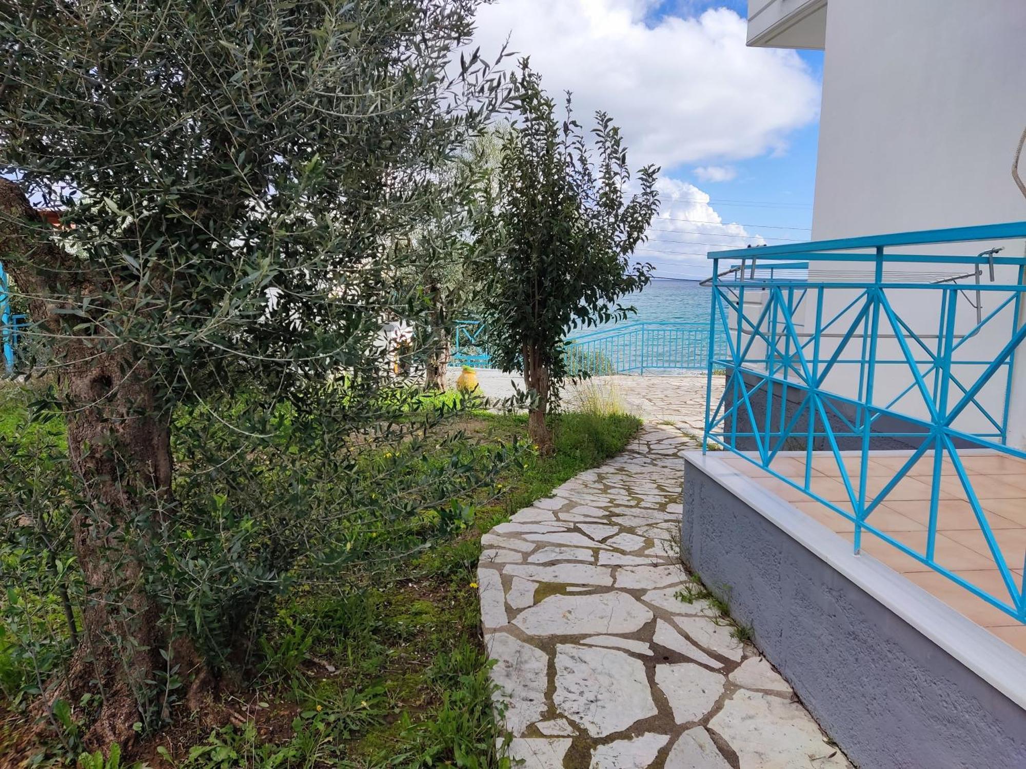 Coral Villas Kómboi 외부 사진