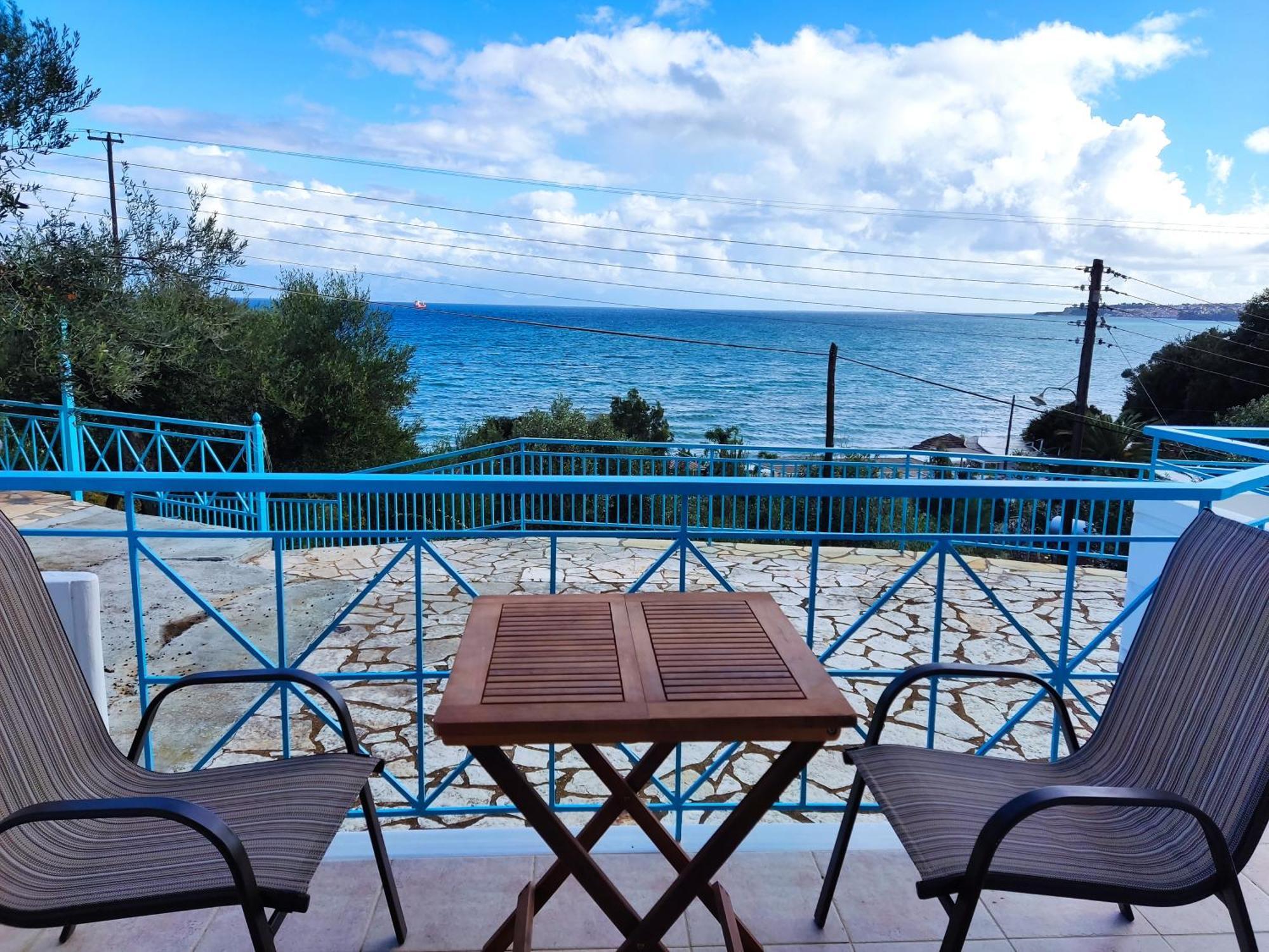 Coral Villas Kómboi 외부 사진