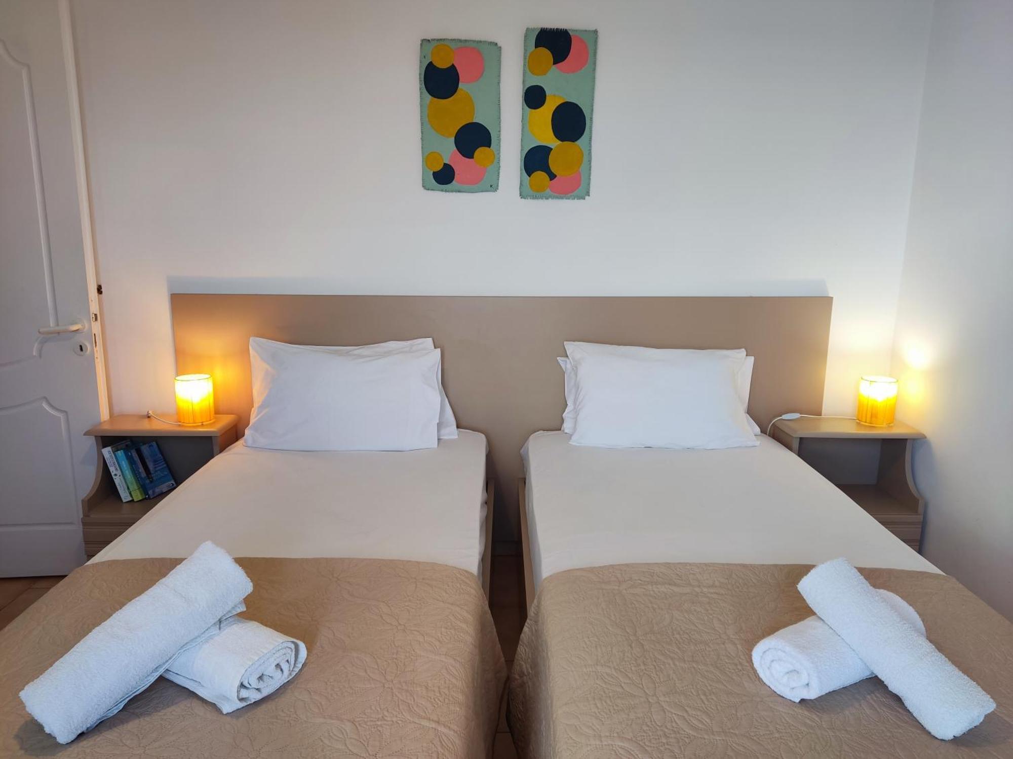 Coral Villas Kómboi 외부 사진